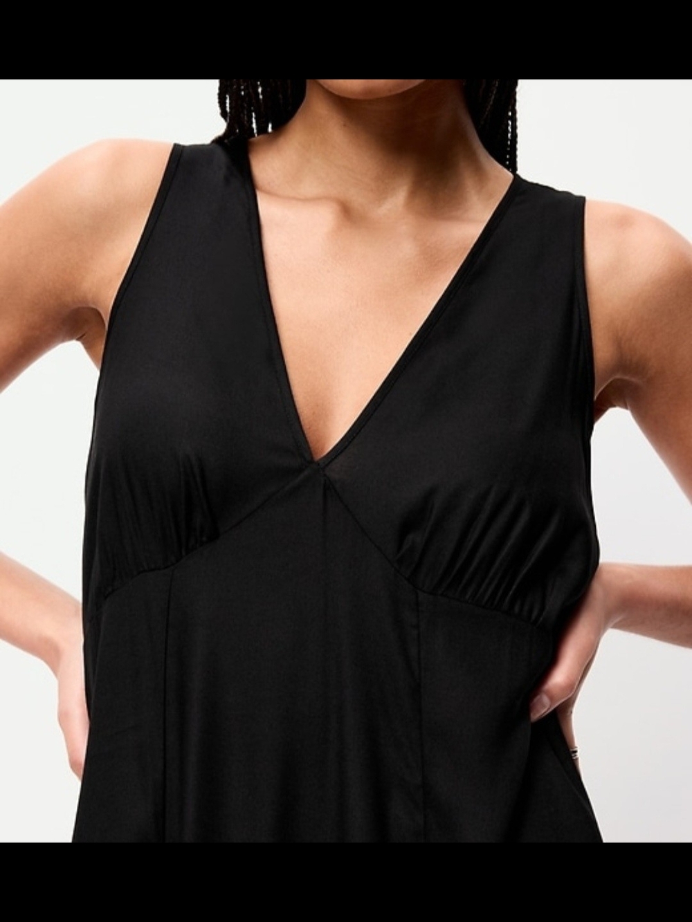 Old Navy Black Sleeveless V-Neck Maxi Dress - Picture 3 of 8